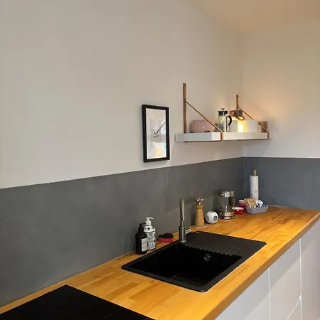 La Petite Provence Apartment *